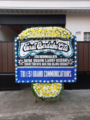 Papan Bunga Duka di Greges